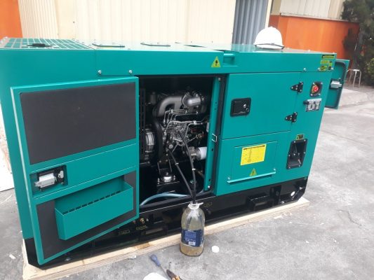 Máy phát điện công nghiệp z4643686053473 9435ea68b9cb01773a4186df5af619d8