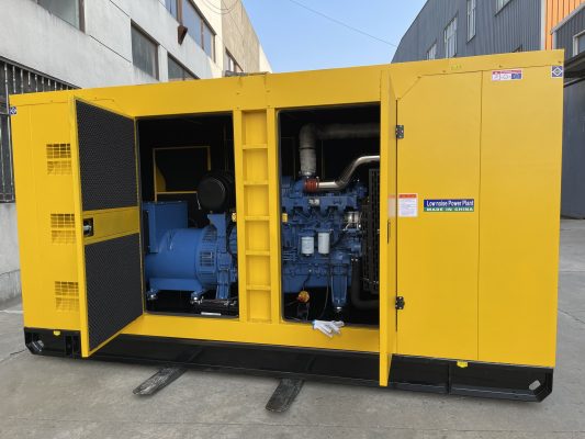 Máy phát điện công nghiệp z2928291185134 5816a673cbbd3713a3145cf510a60202