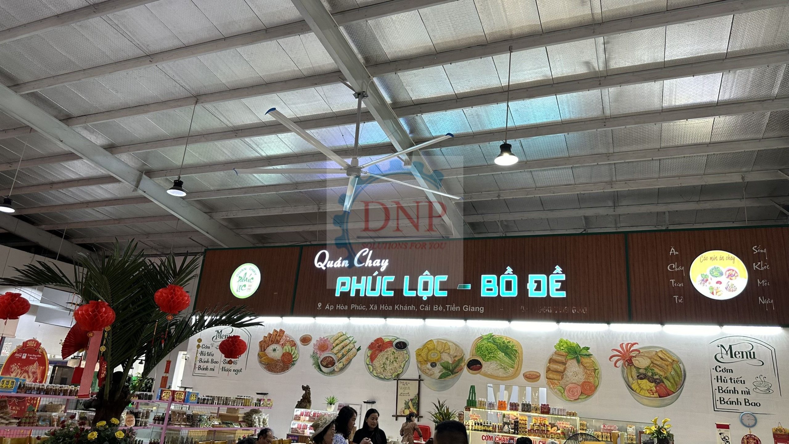Quạt trần công nghiệp sải cánh 7.3m z5341679340304 72a418d8f9a24309a34ef49c348544eb result scaled