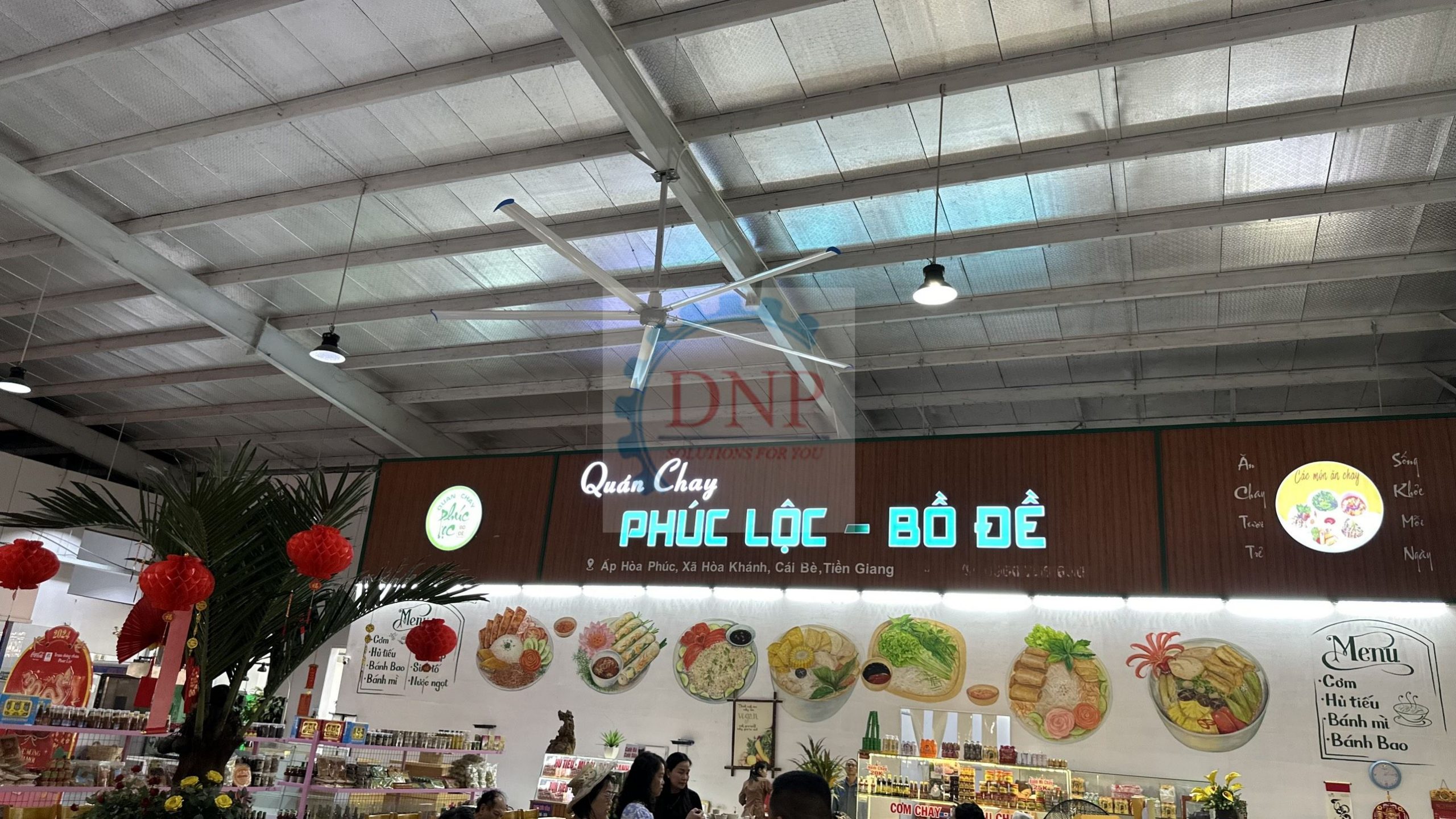 lắp đặt quạt trần tại trạm dừng chân Phúc Lộc Nhà Bè Tiền Giang